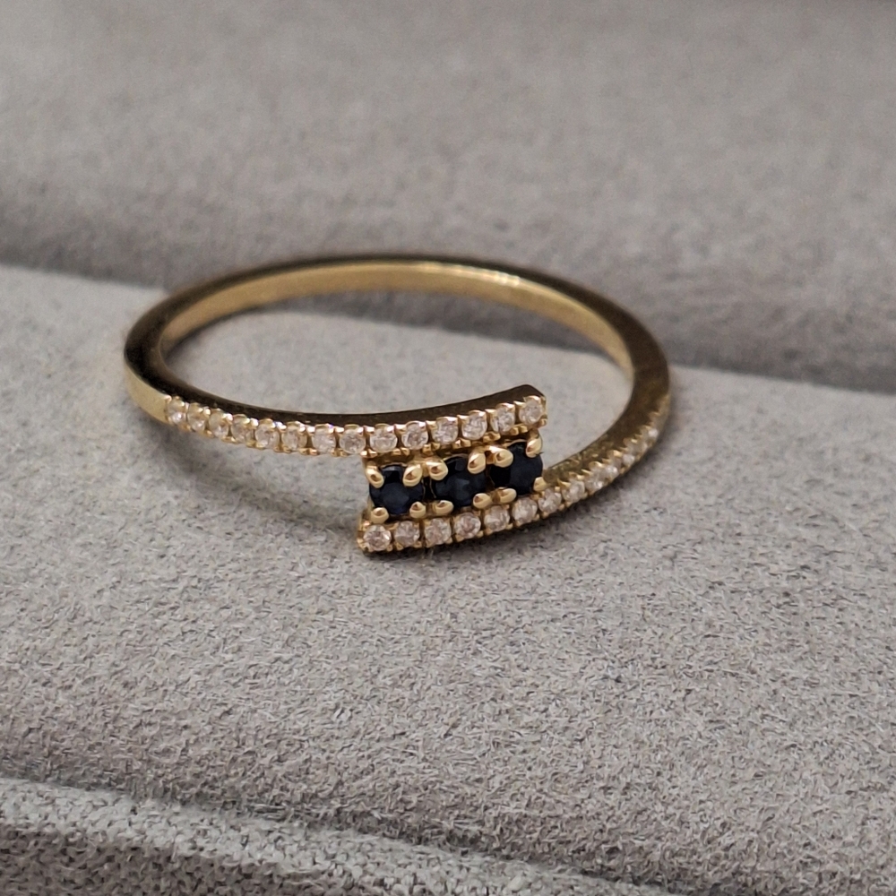 Ferkos 14k Cross Over Diamond Ring with Round Blue Sapphires - Picture 12 of 12